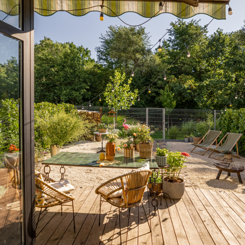 Photo de l'extérieur d'une maison.